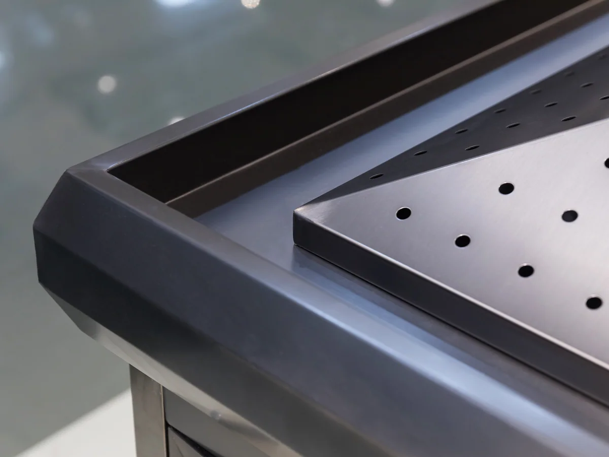 冲孔顶棚四面果蔬岛柜细节 4